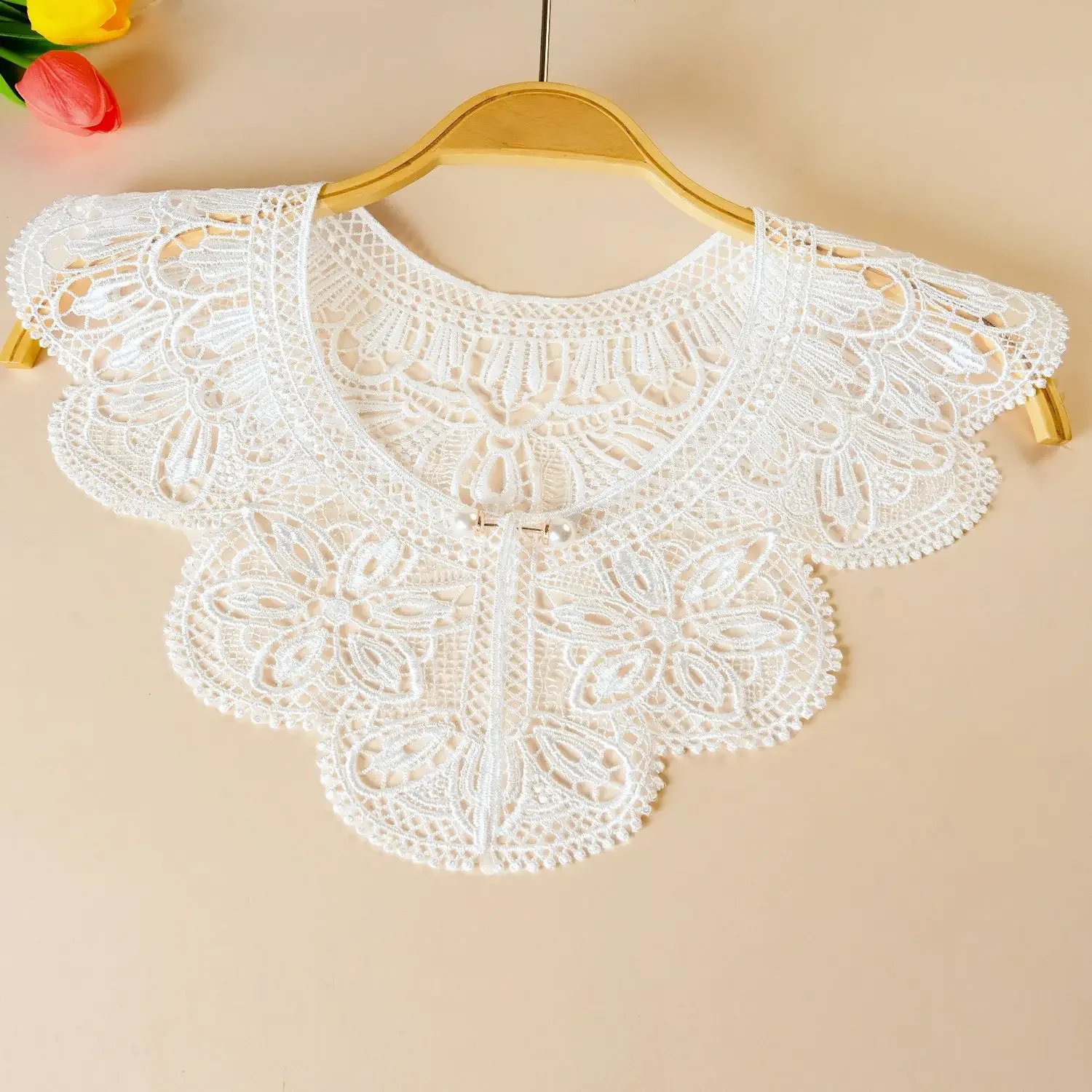 Women Hanfu Lace Fake Collar Detachable Hollow Out Collar Versatile Fashion Small Cape Shrug Accessory