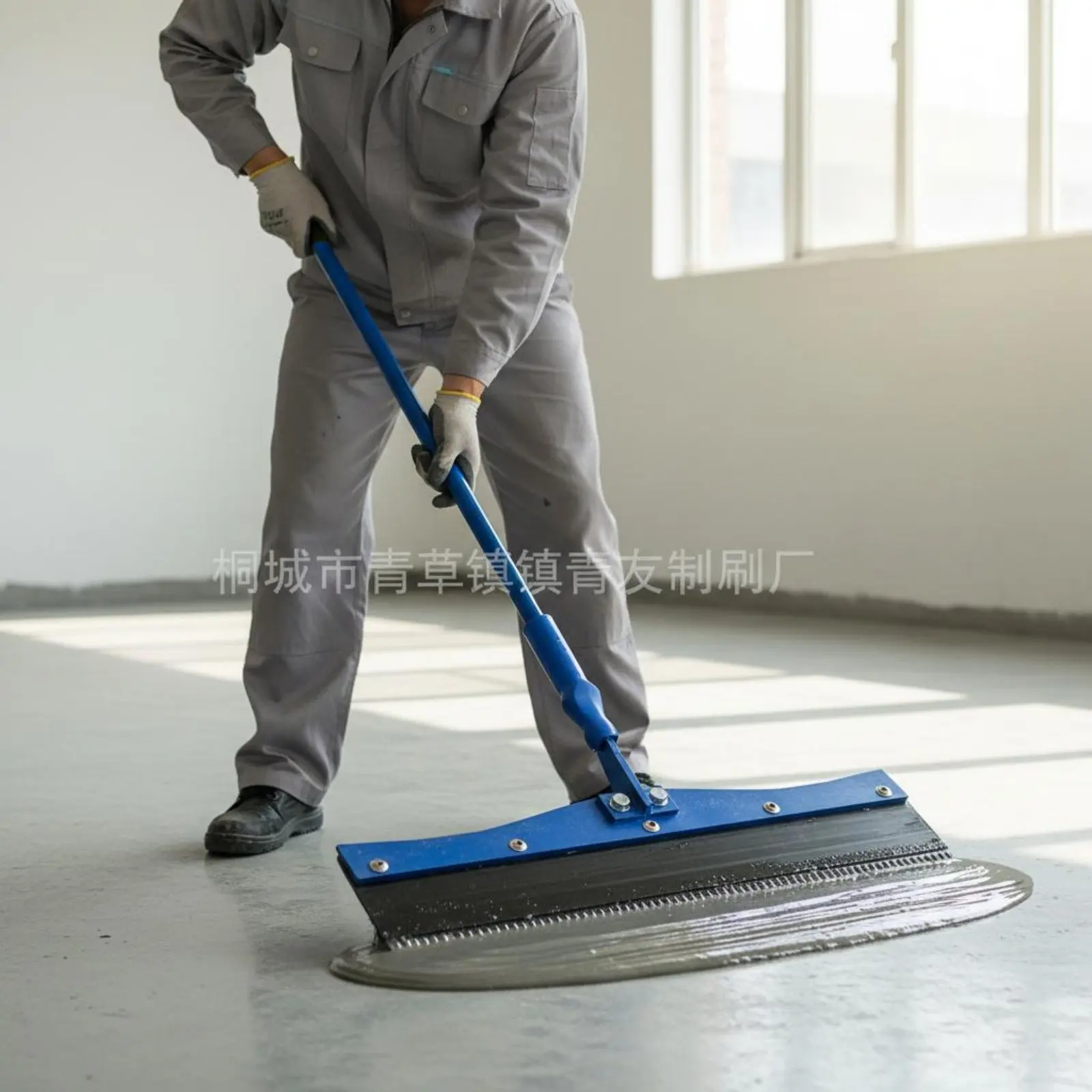 

Epoxy Floor Coating Rake Sturdy Duty Even-Spreading Squeegee Notched Floor Applicator Detachable Handle Flooring Tool for DIYers
