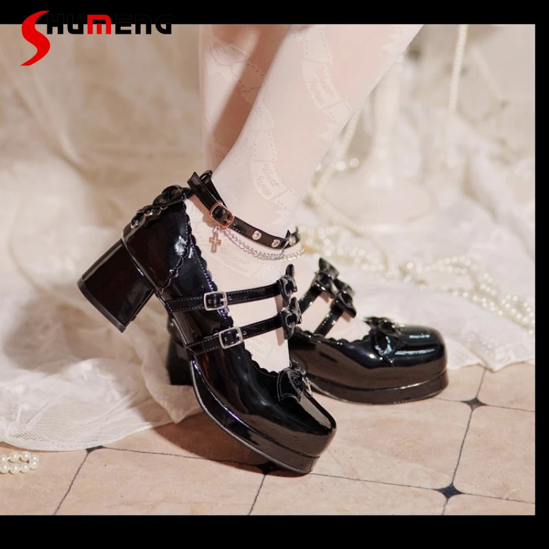 

Original Japanese Style Christmas Lolita Shoes 3D Bow Bright PU Elegant Sweet Versatile Mary Jane Shoes Women High Heels Pumps