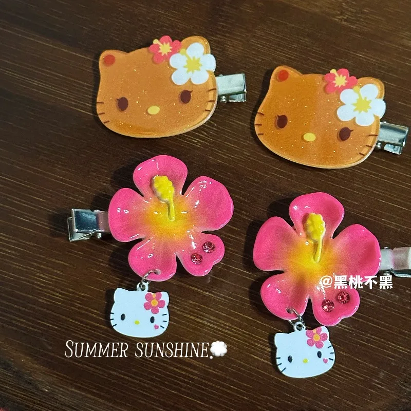 

Новая Гавайская черная кожа HelloKittys Fusang, акриловая заколка для волос с цветком, милый мультяшный Y2k, заколка для волос с челкой для девочек, аксессуары для волос, подарок