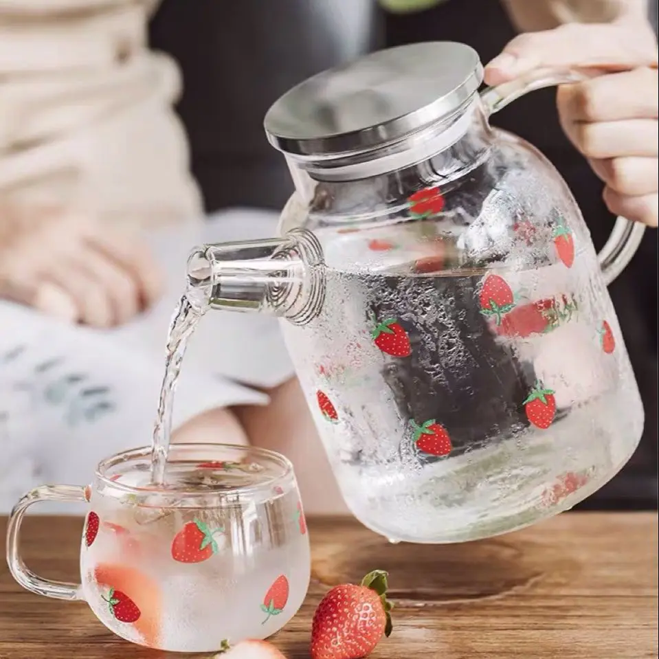 Strawberry Glass Mug with Straw Creative Drinking Cup with Lid High Borosilicate Clear Glass Water Cup Household Milk Juice Cups