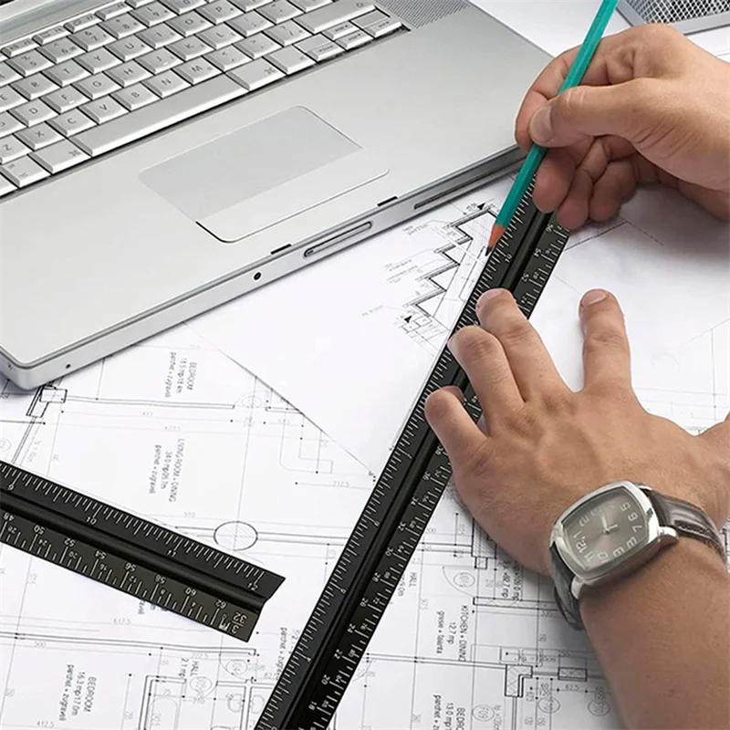 Modello di disegno in lega di alluminio RulerMitsubishi Multi-funzione 30cm triangolo su piccola scala cancelleria per ufficio 2024 Hot