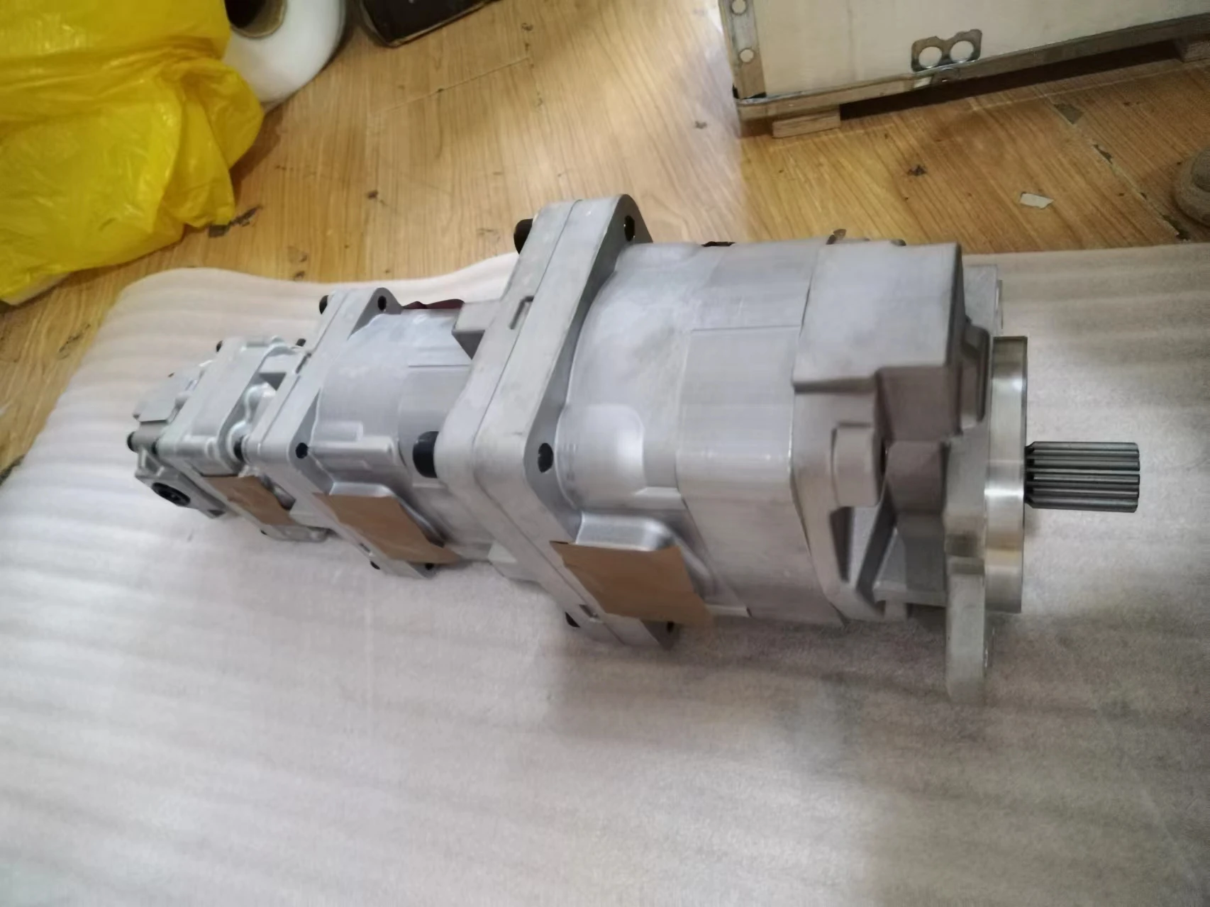 ГИДРАВЛИЧЕСКИЙ НАСОС ПЕРЕДАЧИ WA250PT-5H 705-56-36040