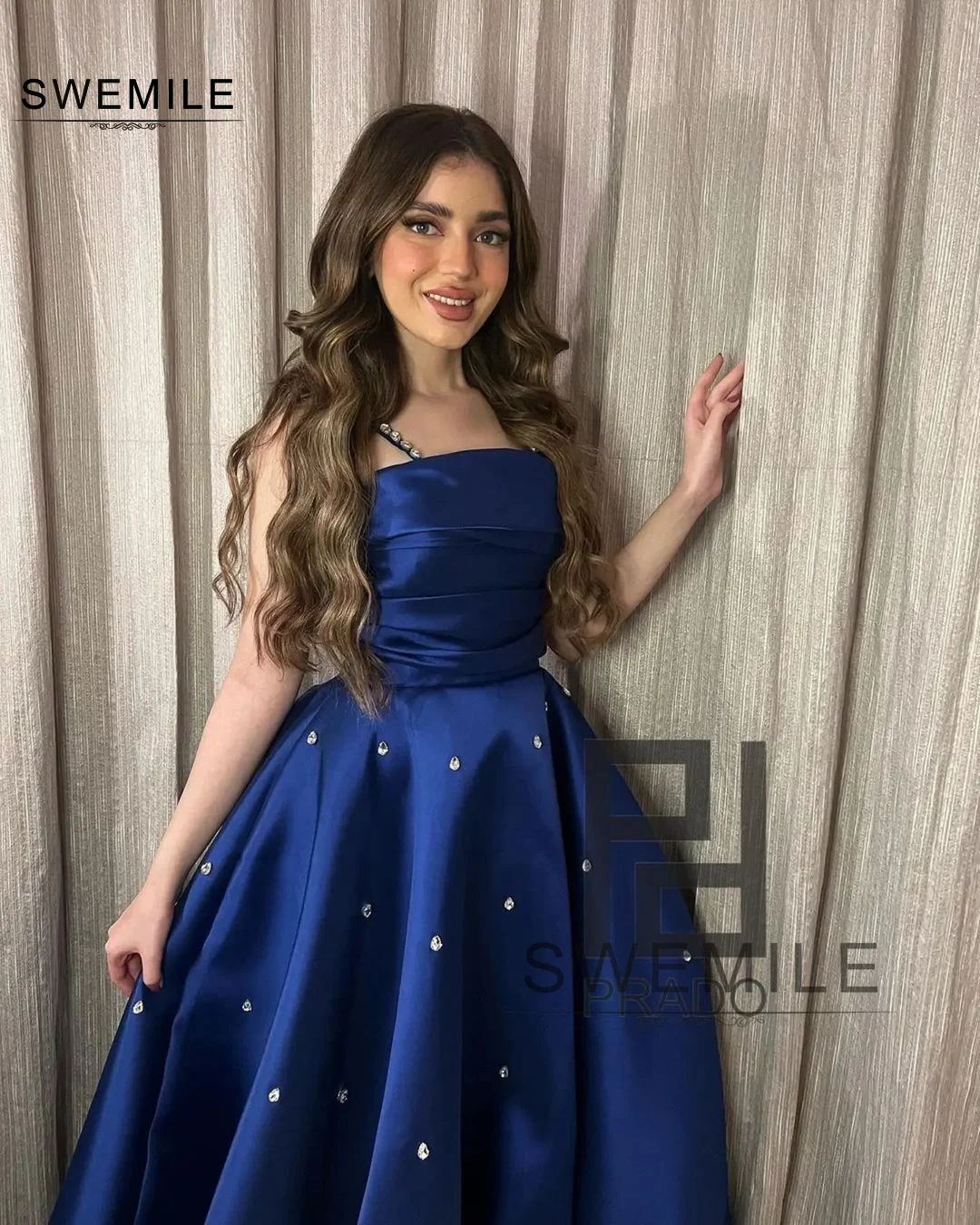 SWEMILE A-Line Strapless Floor-Length Beadings Satin Zipper Up Sleeveless Dresses For Prom Formal Occasion Dresses Wedding Party