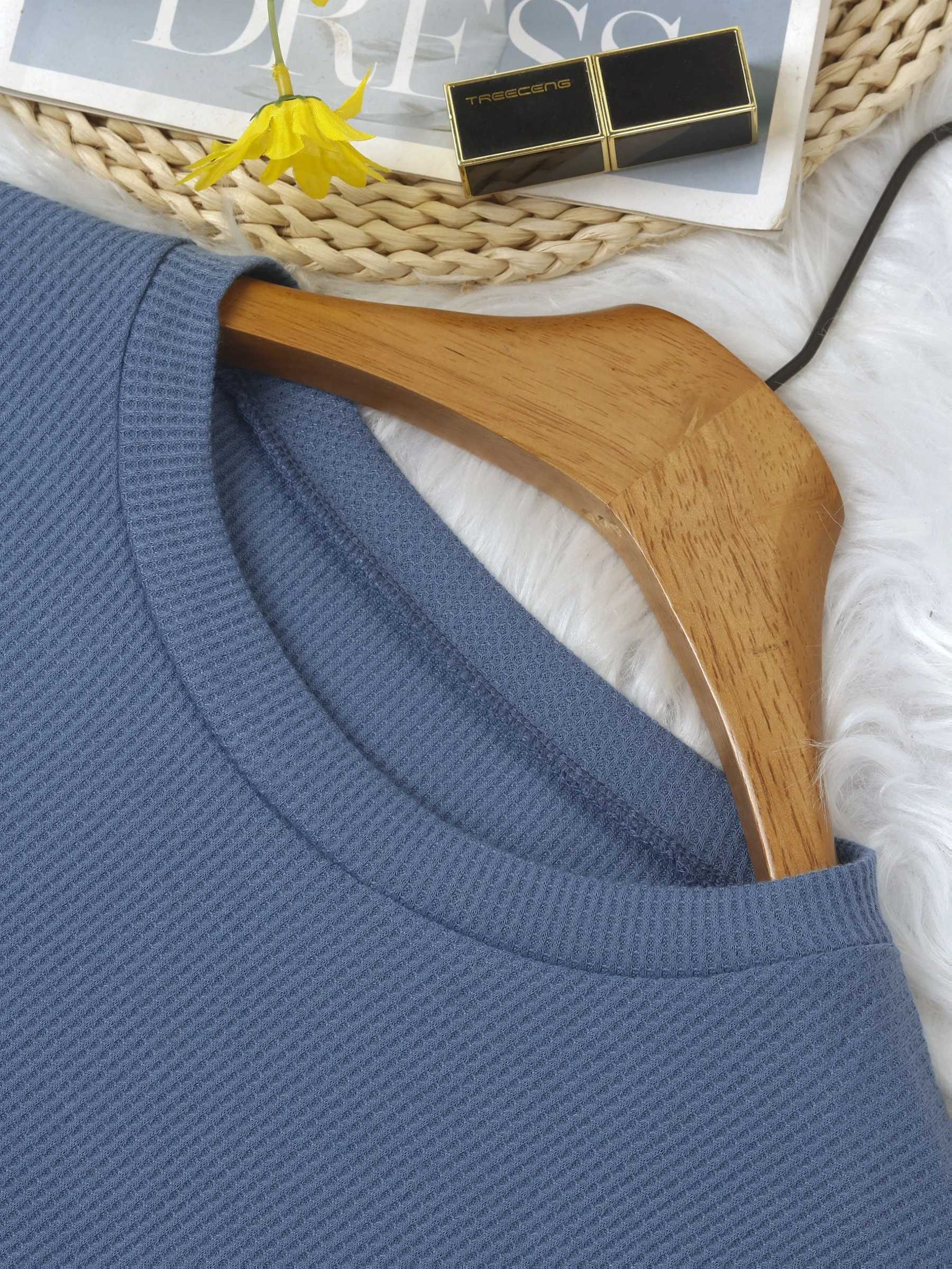 Stilvolles Damen-Oberteil in Übergröße mit Waffelstruktur und langen Ärmeln für lässige, schicke Looks – Detail 6
