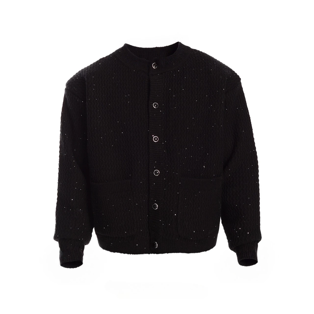 เสื้อแจ็คเก็ตไหมพรมดีไซน์หรูหราทันสมัยสำหรับผู้ชายและผู้หญิง  คอลเลคชั่นฤดูใบไม้ร่วง 2025  งานถักละเอียด  ดีไซน์โดดเด่น  ให้ความรู้สึกหรูหราเบาๆ  พร้อมกลิ่นอายความหอมอ่อนๆ