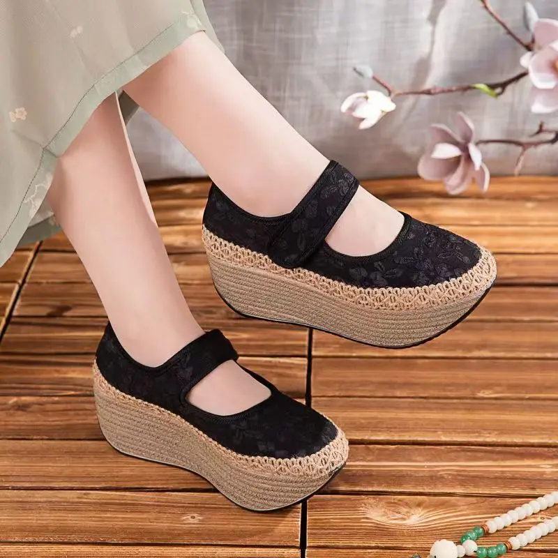 

Women's Ethnic Style Thick Sole Casual Shoes Round Toe Non Slip Light Breathable Velcro Solid Height Increasing Hanfu Sheos