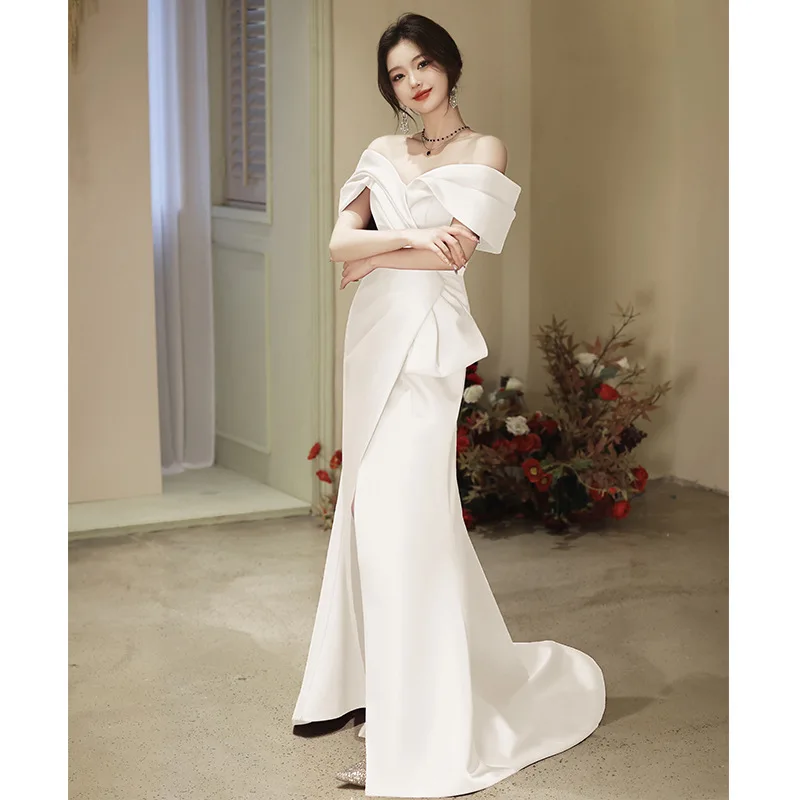 One Shoulder Slit Evening Sexy White Banquet Evening Dress Performance Dress Waist Cinched Fish Tail Small Tail Wedding Dress