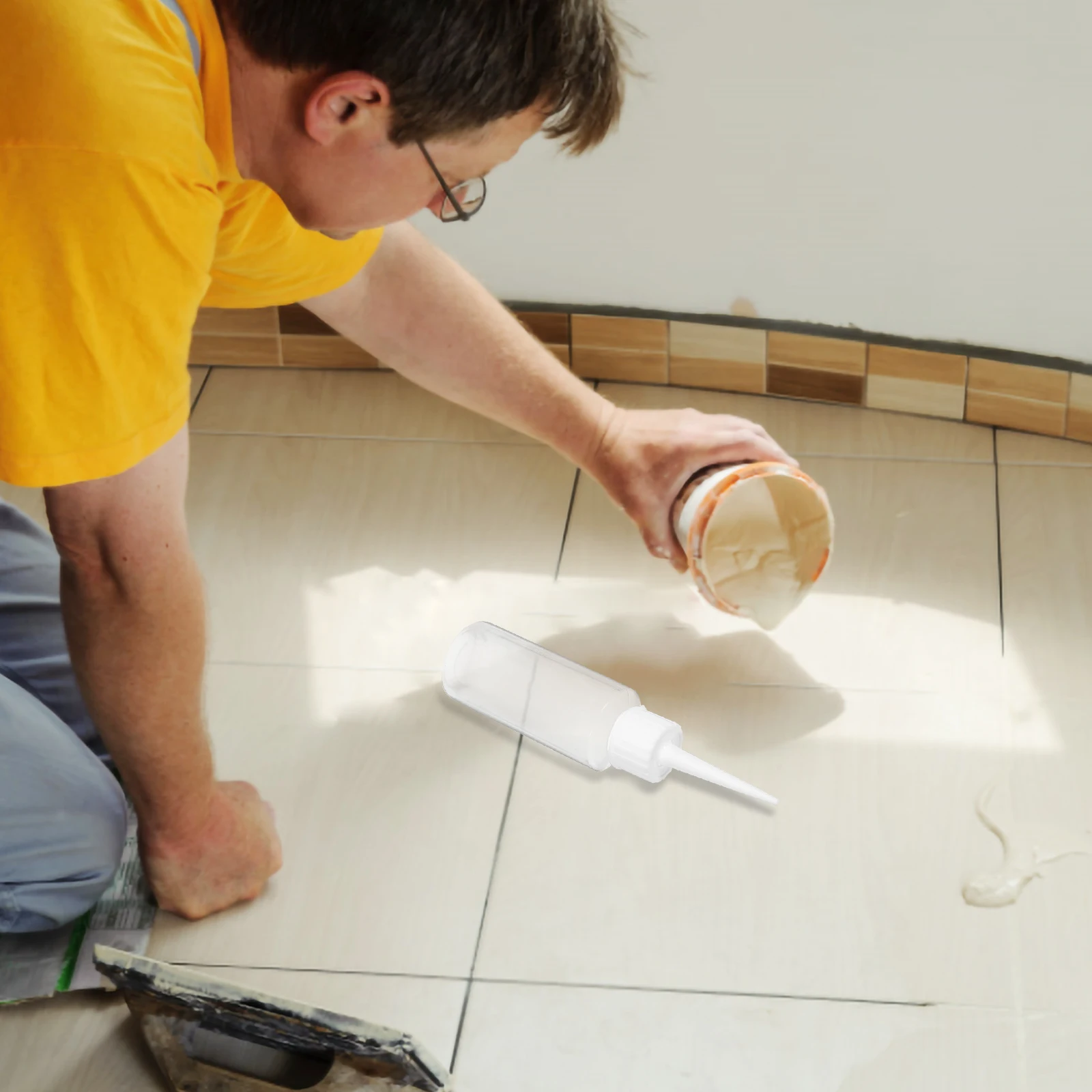 

4 PCS Seamless Construction Bottle Liquid Dispense Squeeze Bottles Syrup Storage