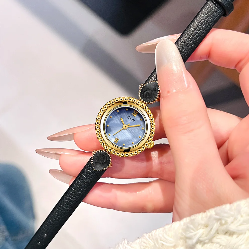 CQ540 Casual and fashionable women's watch, high-end and exquisite temperament, belt, quartz watch, light luxury clock gift