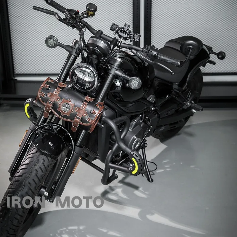 

Motorcycle Front Fork Tool Bag Universal Handlebar Roll Bag Retro Black Tool Bags of Motorcycles Cruisers Locomotive
