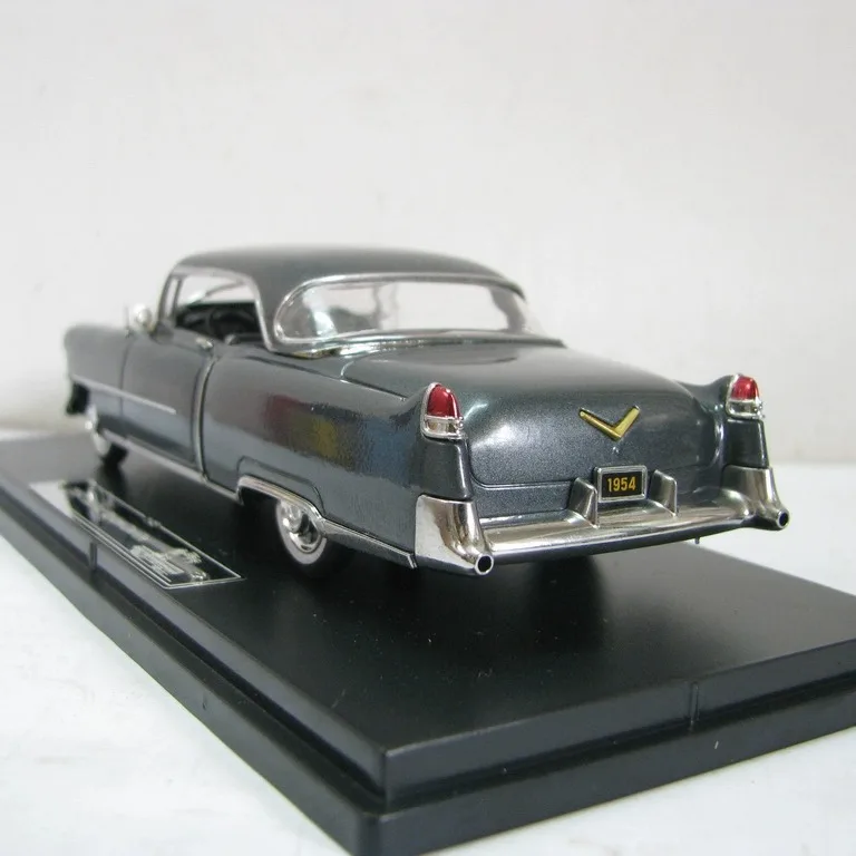 Pressofuso in scala 1:43 GFCC 1954 Cadillac Coupe DeVille Modello di auto in lega Giocattolo da collezione Regalo Souvenir Display Ornamento