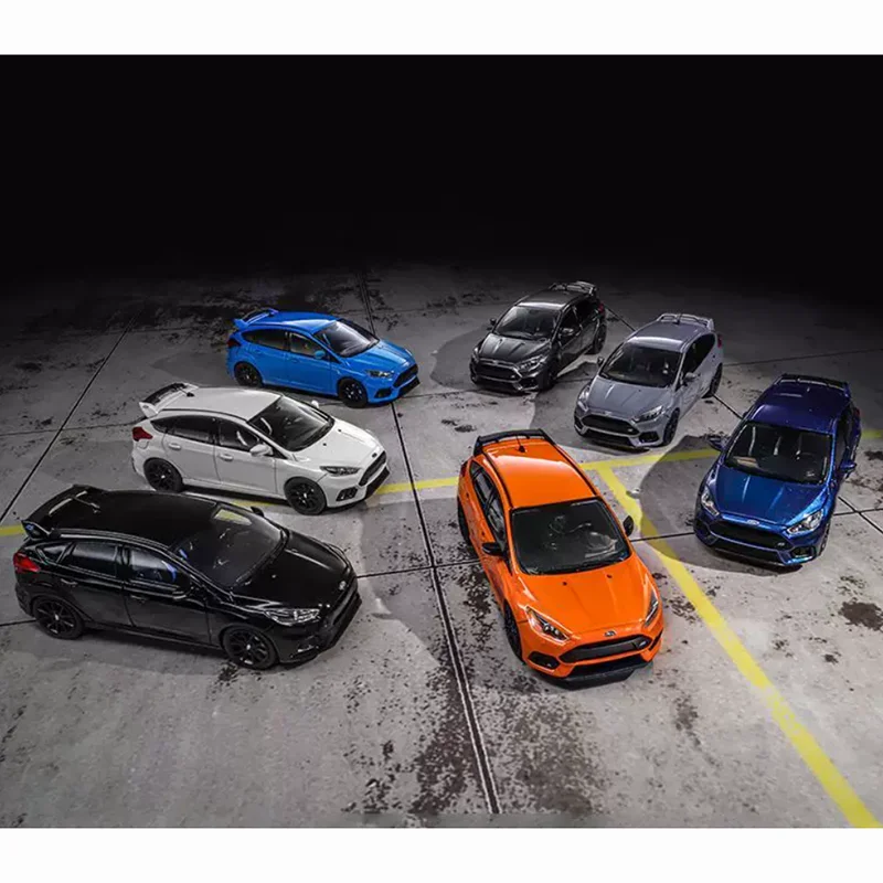 Turning Crush 1:64 Scale Focus RS Alloy Car Model Static Display Replica Toy  Ideal Hobby Gift for Collection