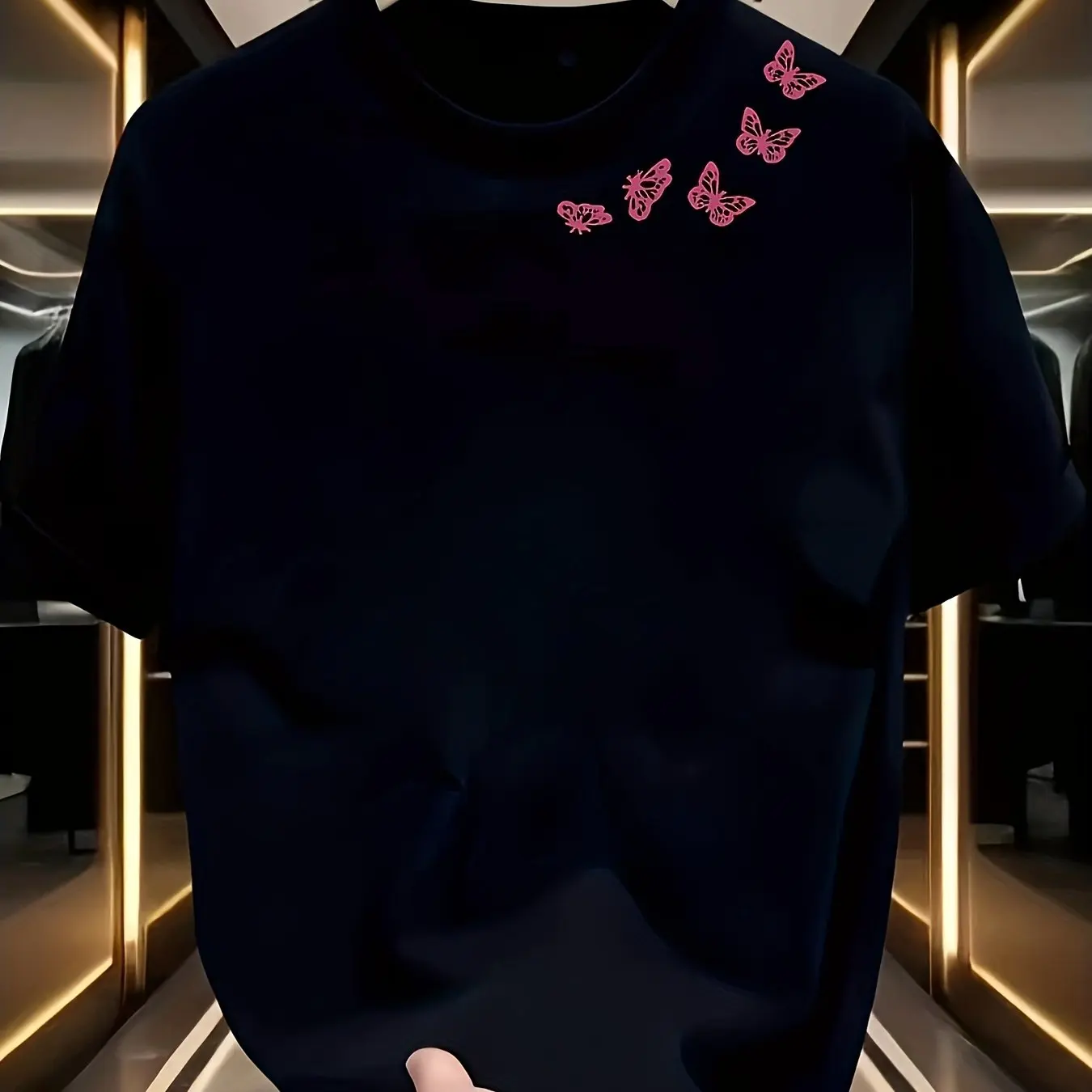 este-top-preto-rosa-com-estampa-de-asa-de-borboleta-gola-redonda-manga-curta-casual-estilo-rua-e-confortavel-para-usar-durante-todo-o-ano