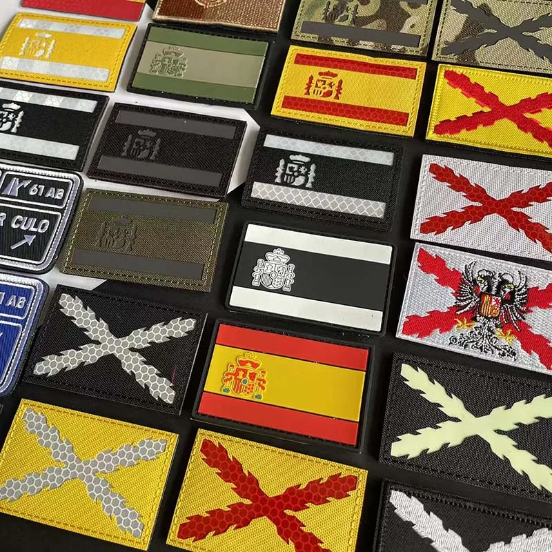 Reflektierender Infrarot-Aufnäher, spanische Flagge, bordeauxrote Kreuz-Emblem-Applikation, bestickt und Gummi-PVC-Aufnäher, militärisches taktisches Abzeichen – Detail 4