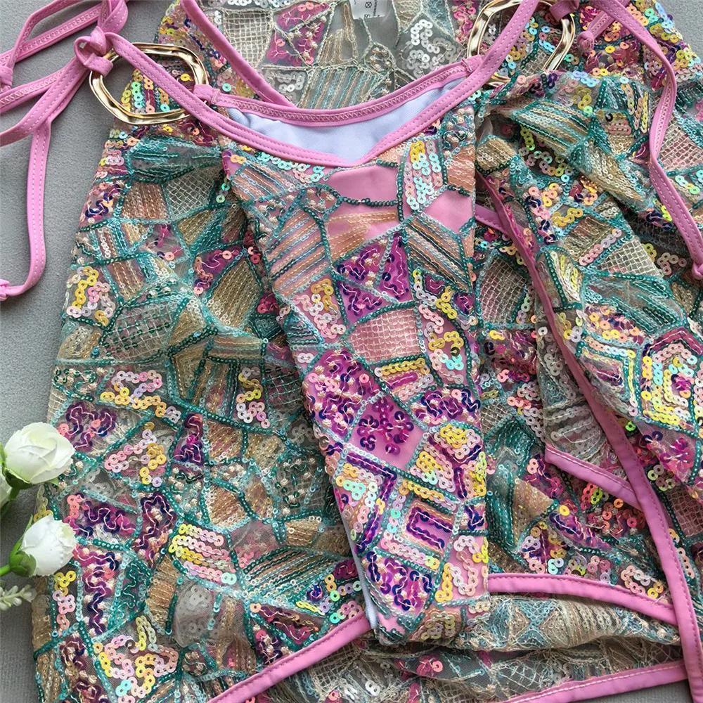 Kolorowy cekinowy strój kąpielowy typu halter, stringi, trójkątne bikini, 3-częściowy zestaw, narzutka, metalowe kółko, seksowny kostium kąpielowy damski 2025, geometryczne bikini.