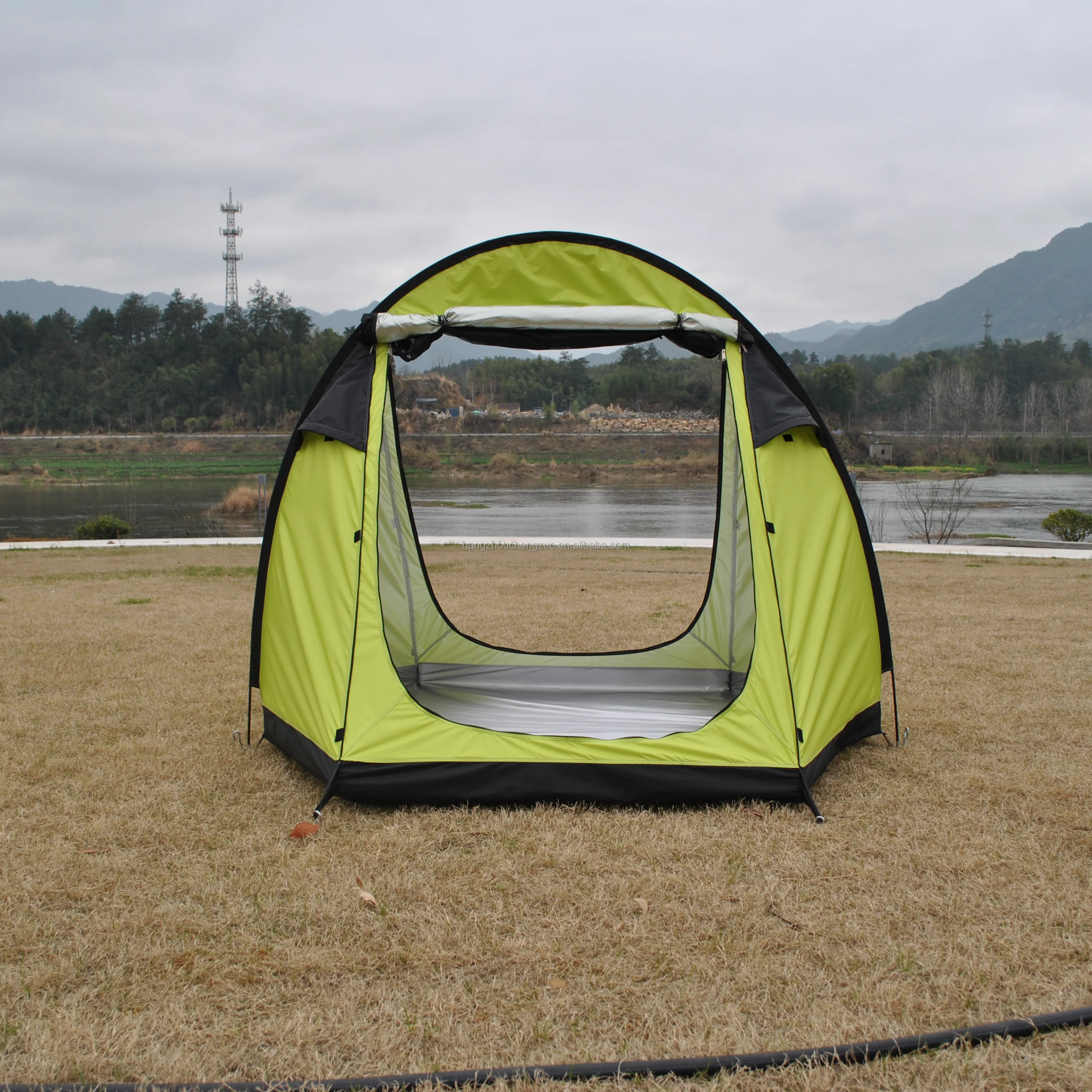 

4 Person Beach Tent Sun Shelter with 2 Hall,CZX-932 Portable Outdoor Tent 4 Person Camping Tent with 8 Pegs