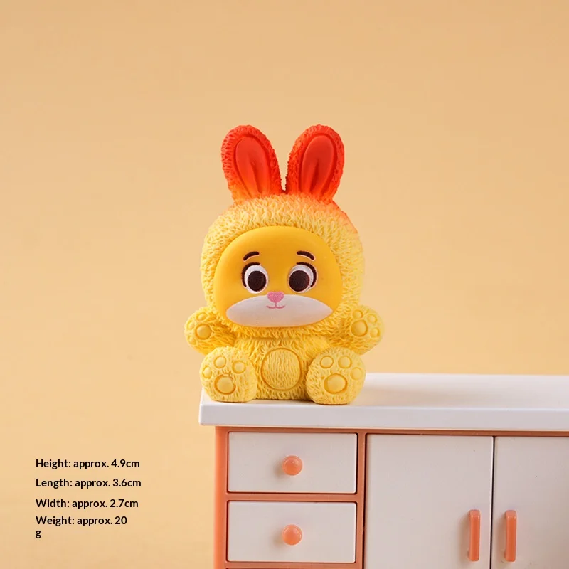 Novo mao gripe animal louco coelho policial resina caixa cega saco ornamento dos desenhos animados bonito desktop carro presente