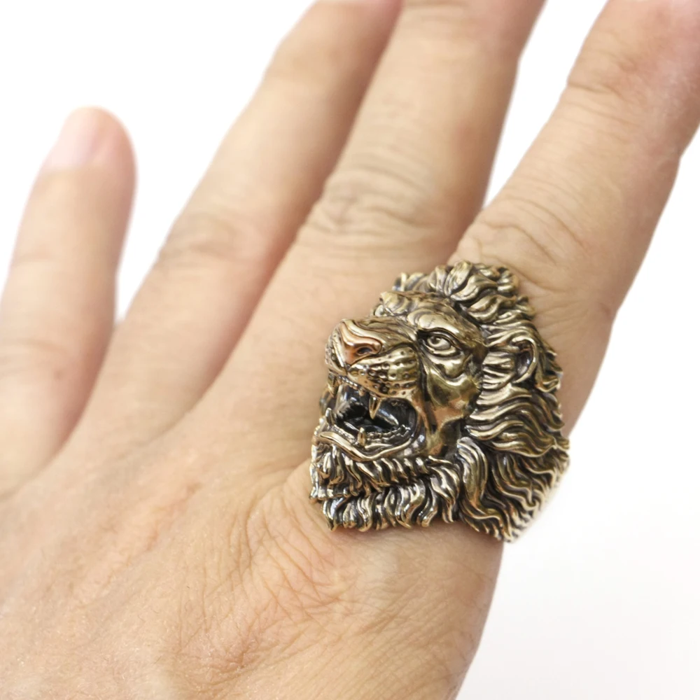 anello-da-uomo-regolabile-in-ottone-con-occhi-in-cupronichel-e-naso-in-rame-design-leone-ruggente-stile-punk-br432-taglia-usa-8~15