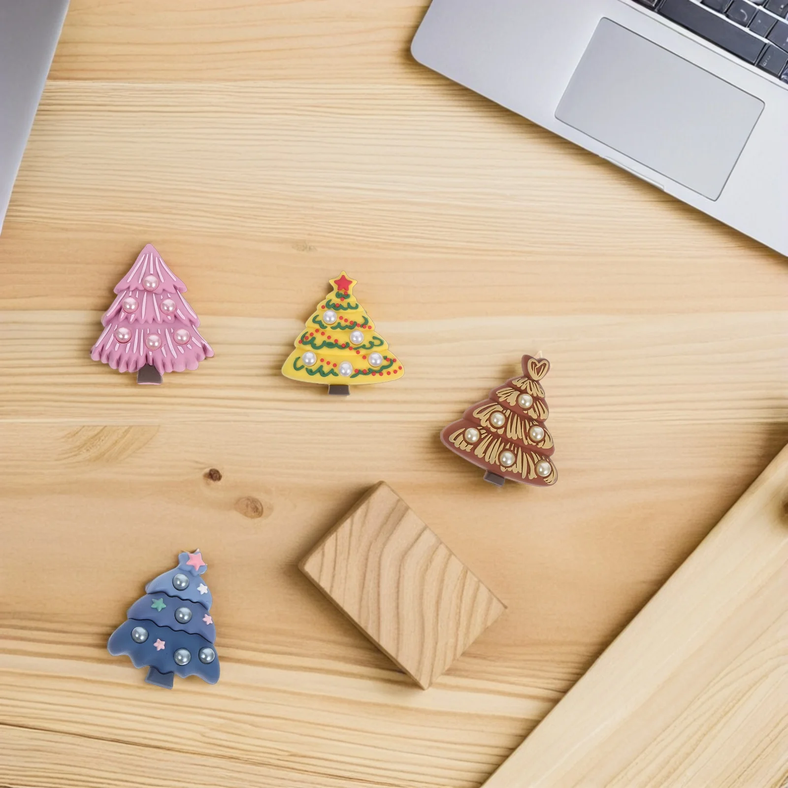 

6Pcs Christmas Tree Refrigerator Magnets 3D Creative Fridge Magnet Decor for Kitchen Office Locker Whiteboard Holiday Xmas Decor