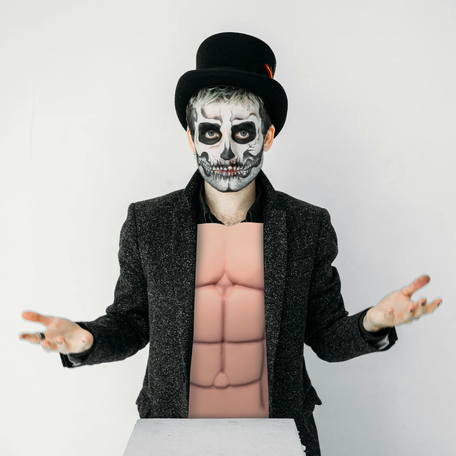 

2Pcs Muscle Suit Men Realistic Fake ABS Chest Eva Lightweight Halloween Cosplay Party Costume Prop Muscle Suit