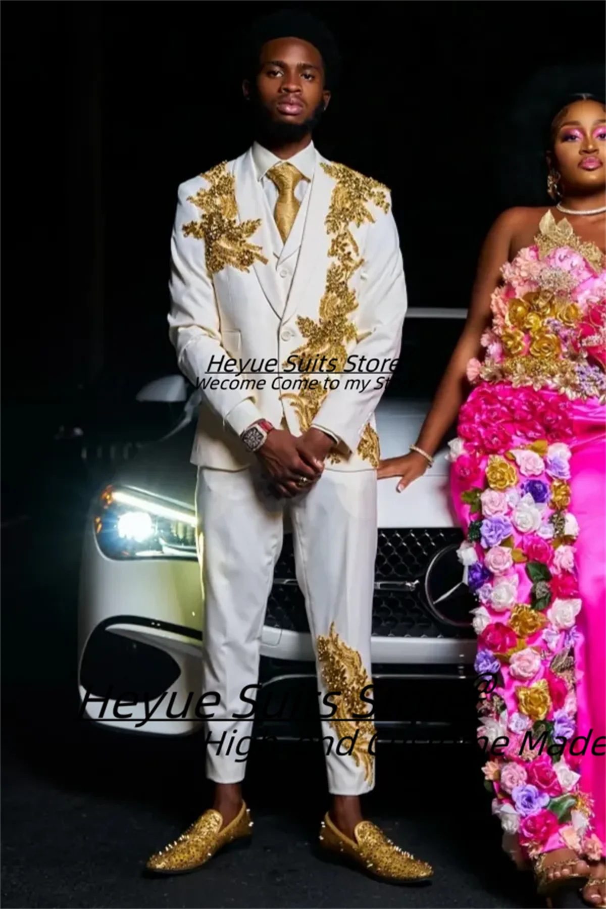 Handsome White Shawl Lapel Men Suits Customized Three Pieces Sets Gorgeous Beading Groom Wedding Tuxedos Costume Homme