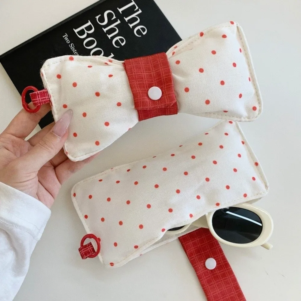Bow Shape Wave Point Eyeglass Case Portable Snap-button Sunglasses Pouch Cotton Padded Anti-scratch Eyewear Case Daily Use