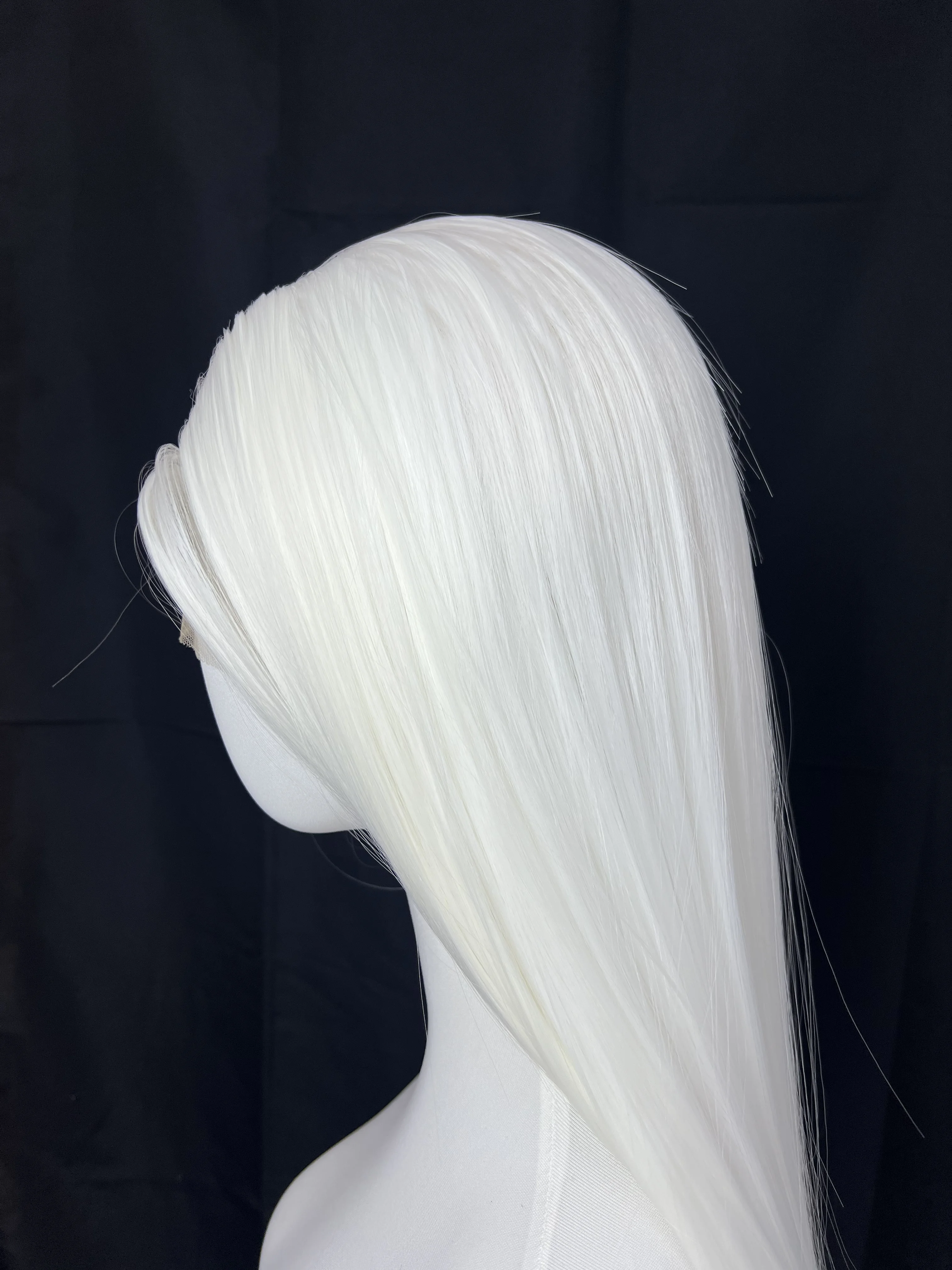 13x6 White Lace Wig for Women 26inch Long Straight Hair Wigs Free Part Nature Hairline Synthetic Wigs Cosplay Lace Frontal Wig view 5