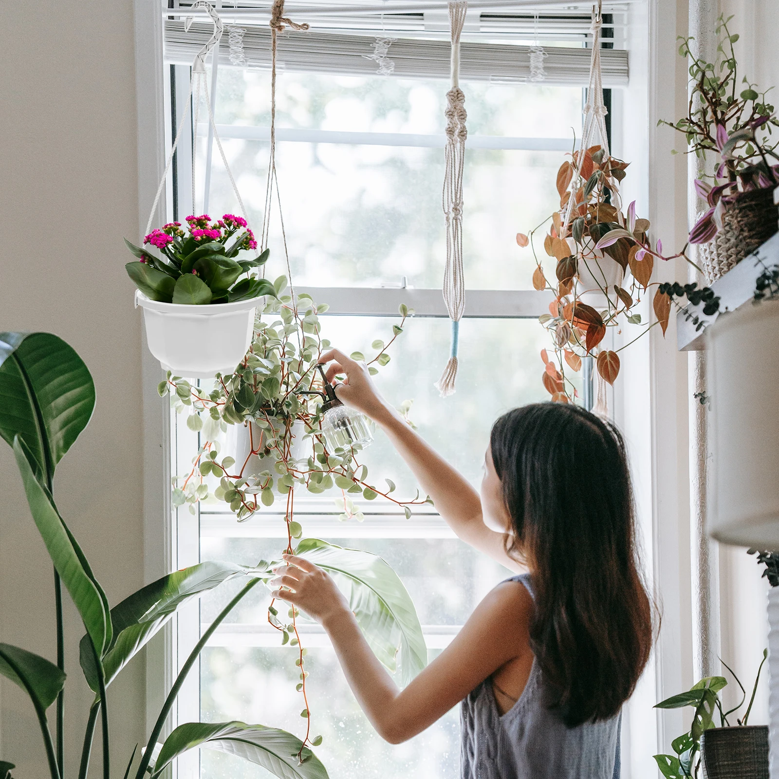 

8pcs Plastic Flower Pots Hanging Planters White 160mm Durable Thick Material Garden Balcony Planter Containers