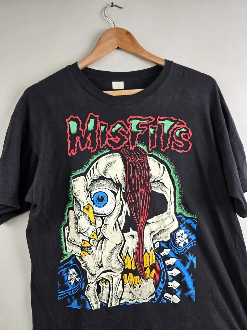 

The Misfits Bootleg Tshirt, Misfits Band Black Short Sleeve Unisex Tshirt KH4383