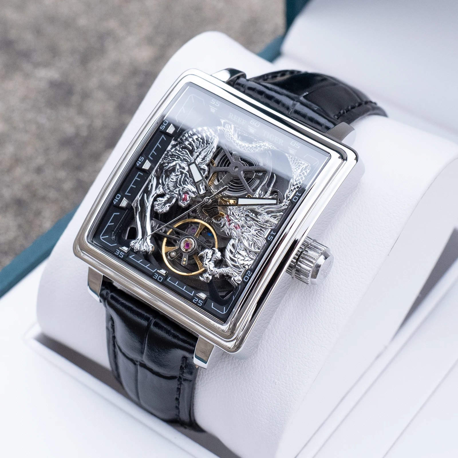 Reef Tiger Men's Sq…