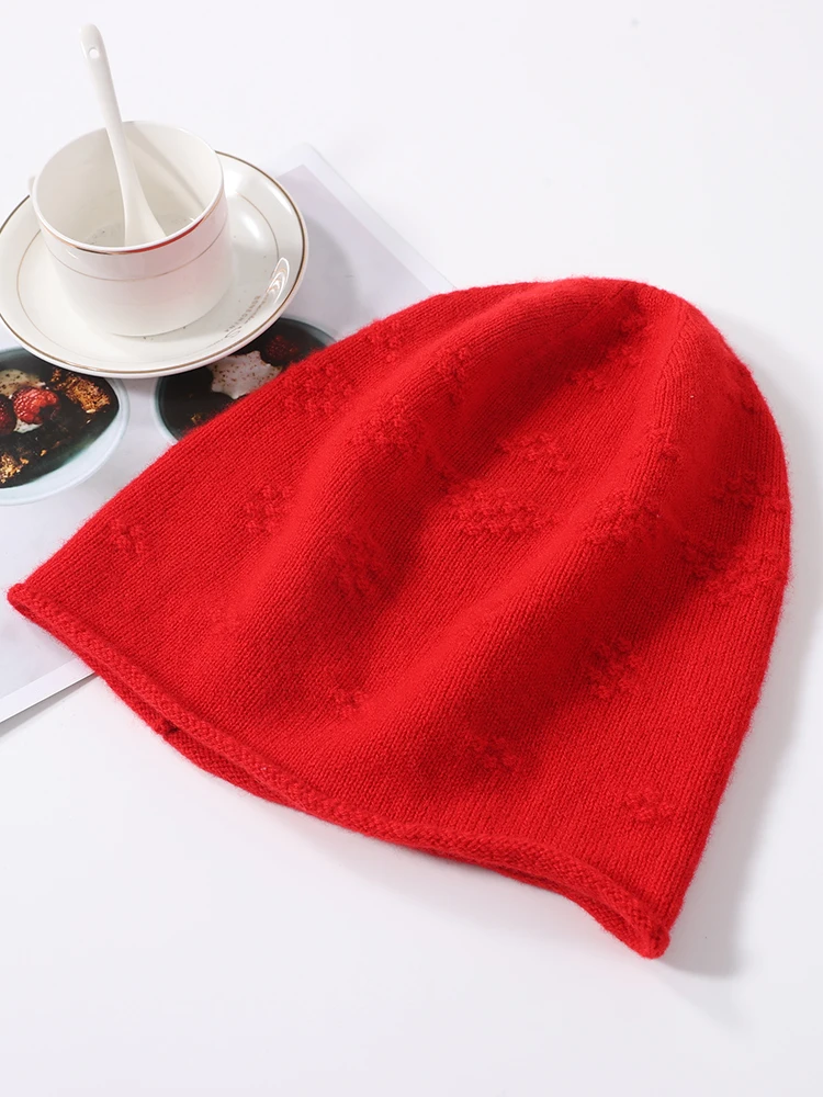 100% wełniana czapka zimowa dla kobiet Miękka ciepła luksusowa kaszmirowa dzianinowa czapka z czaszką Solidna żakardowa czapka Casual Fashion Beanie