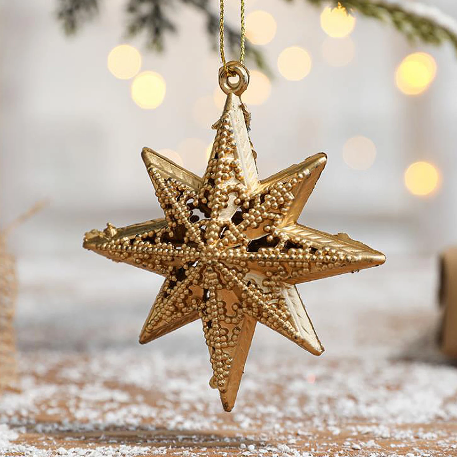 Christmas Tree Five-pointed Star 6 Pcs Hollow Out Plastic Three-dimensional Festival Electroplating Golden 6pcs Ornaments