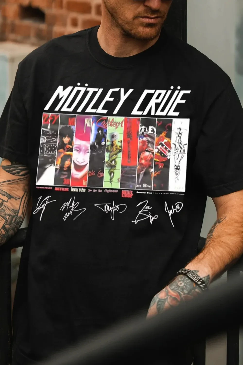 Retro 2026 Motley Crue Band Graphic TShirt Mens Womens Cotton Tee Summer Casual Short Sleeve Round Neck Clothing Loose