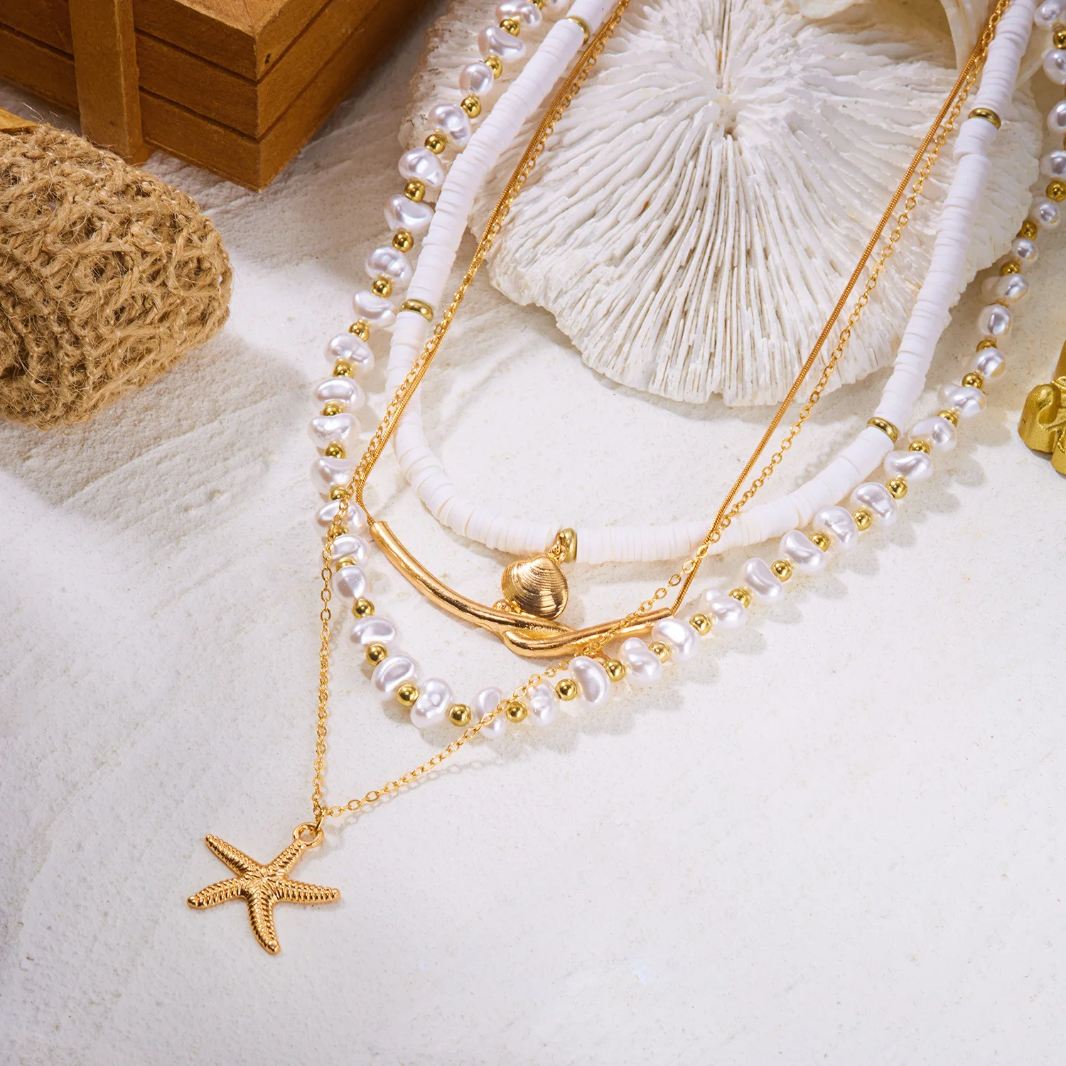 Cross border rice bead beach ocean hot selling accessories, versatile starfish shell necklace, women's accessories