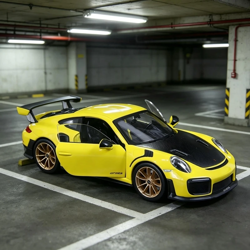 

Maisto 1:24 simulation Porsche 911 GT2 RS alloy car model door can be opened can be given as a birthday gift