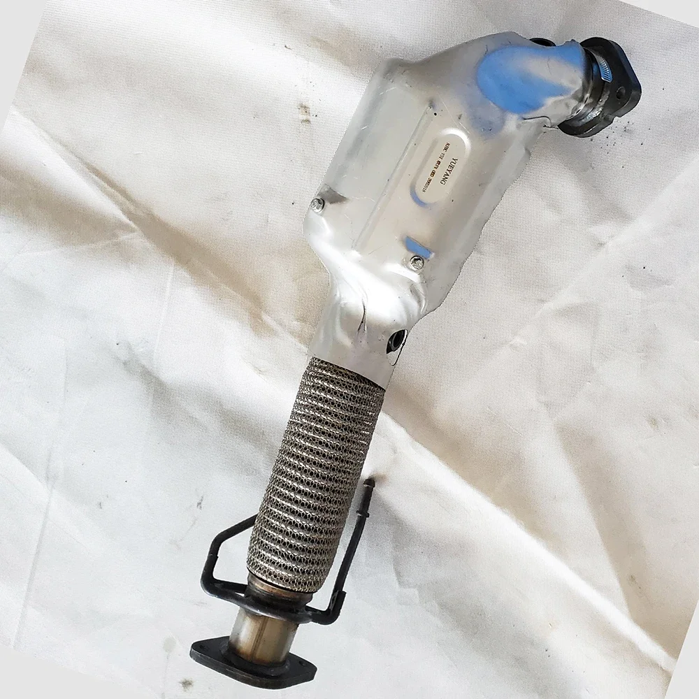 حار بيع المحول الحفاز كاتم الصوت الصين مبيعات المصنع مباشرة سيارة المحول الحفاز لفورد مونديو 2.0 2016