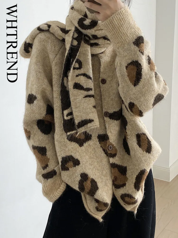 

WHTREND шикарный стильный кардиган с леопардовым принтом, свитер для женщин с шарфом, осень-зима, теплый модный универсальный вязаный топ WH2159
