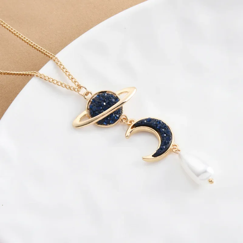 

Cold wind sweater chain, fashionable clothing necklace, star and moon mutual appreciation, water drop woman long necklace