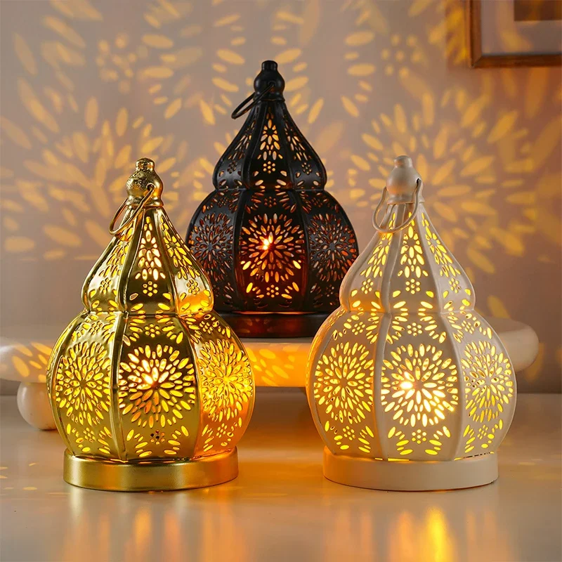 

Ironwork Hollowed-Out Gourd-Shaped Candlestick Garden Atmosphere Decoration Projection Lamp Holder Home European-Style Ornaments