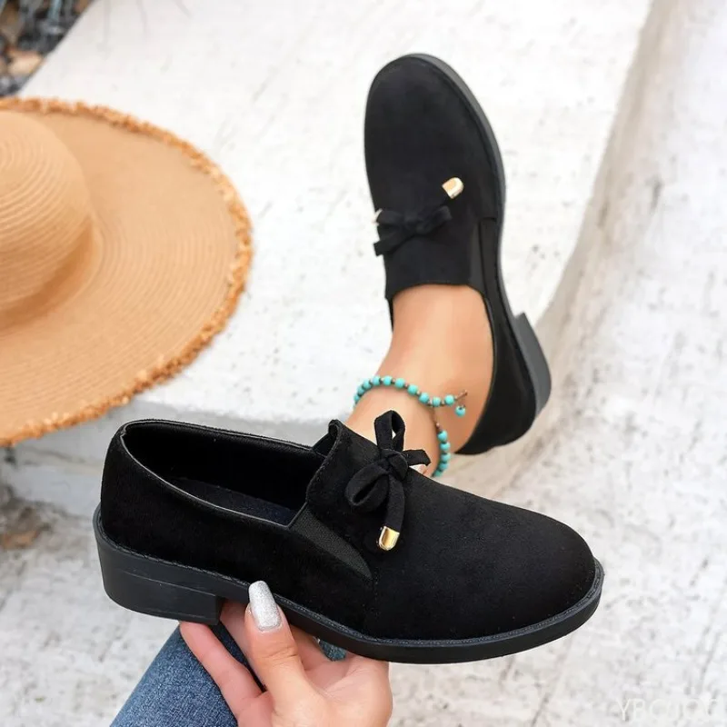 春秋の新作、大きめサイズ、おしゃれで多用途なレディースシューズ、エレガントでミニマル、快適な太ヒール、リボン付き厚底シューズ