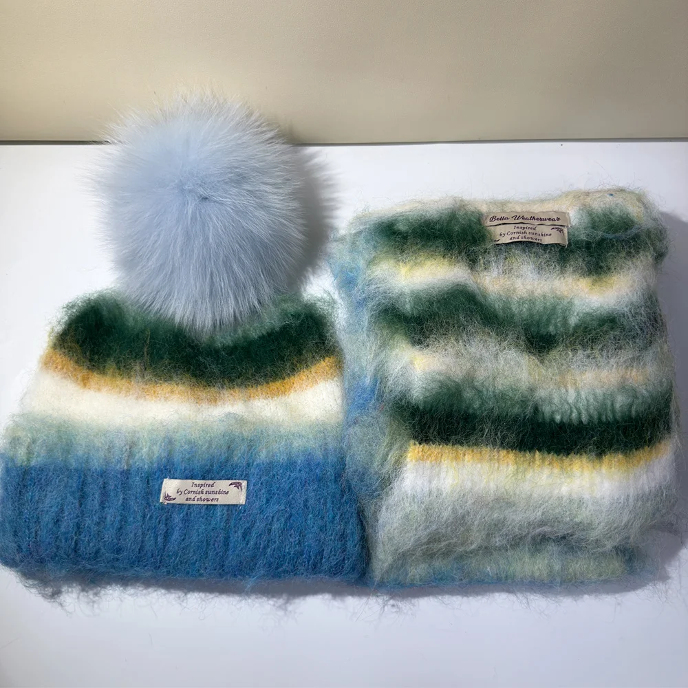 새로운 모헤어 울 레인보우 니트 모자 스카프 세트 여성용 가을 겨울 따뜻한 귀 보호 리얼 폭스 퍼 볼 얀 모자