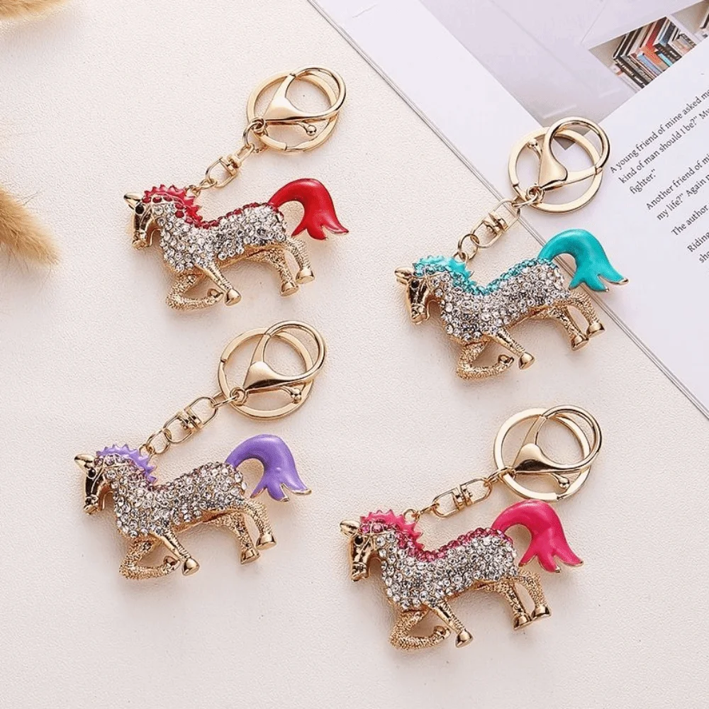 

Decorative Metal Horse KeyChain Colorful Sparkling Rhinestones Horse Pendant Keychain Horse Mascot Animal Key Ring Lover Friend
