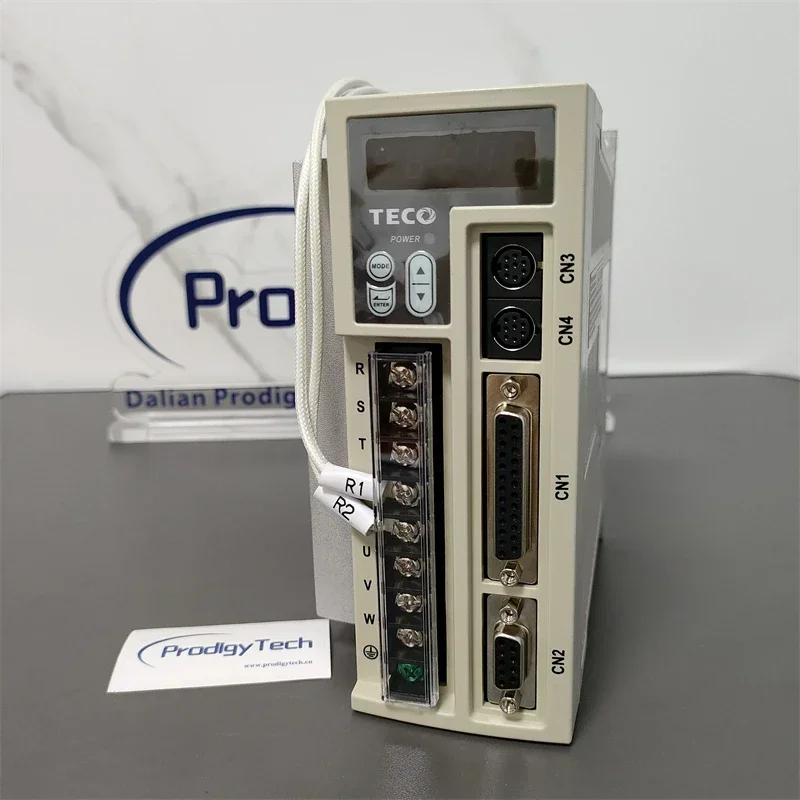 TECO 1KW JSDEP-30A ACサーボモータドライバ