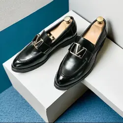 Scarpe formali da uomo di lusso V Mocassini da lavoro da ufficio di alta qualità PU Scarpe sociali da uomo a punta larga Taglia 38-48 Scarpe da uomo