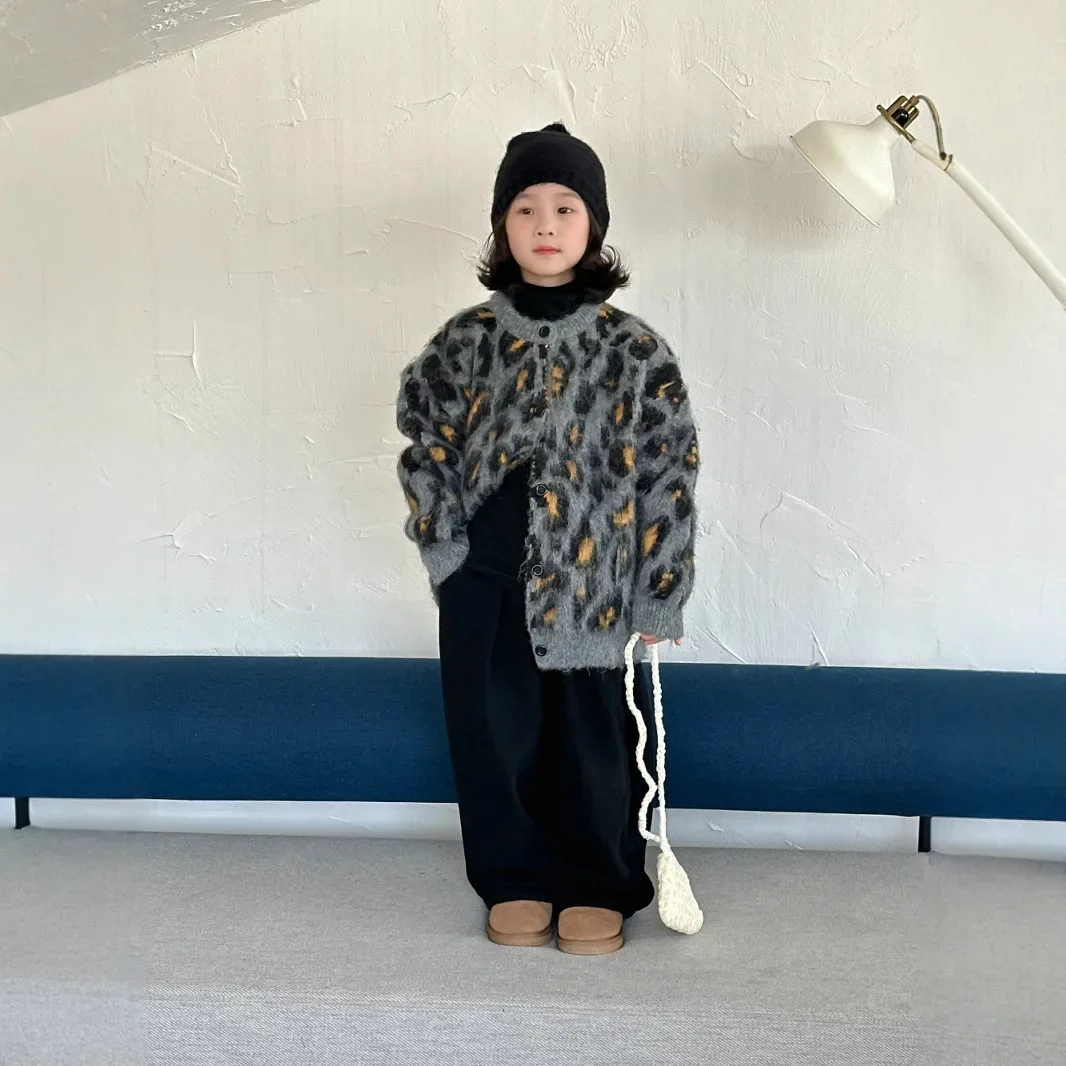 Girls Sweater 2024 Winter New Childrens Clothes Korean Style Baby Leopard Print Thick Warm Loose Knit Coat Simple Daily