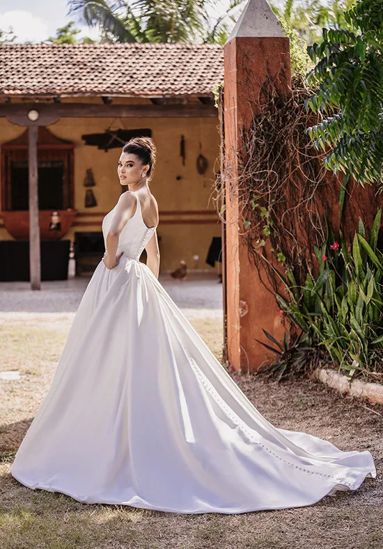 Abito da sposa semplice con spalline sottili abito da sposa minimalista modesto con scollo a barchetta bottone drappeggiato con abito lungo da treno de Mariee