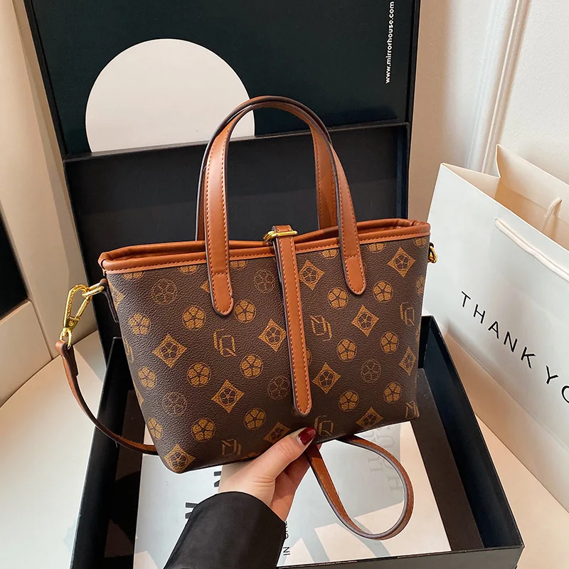 

​​2025 New Niche Shoulder Bag for Women, Fashion Casual Crossbody Purse, Vintage Tote Bag with Adjustable Strap for Daily Use​