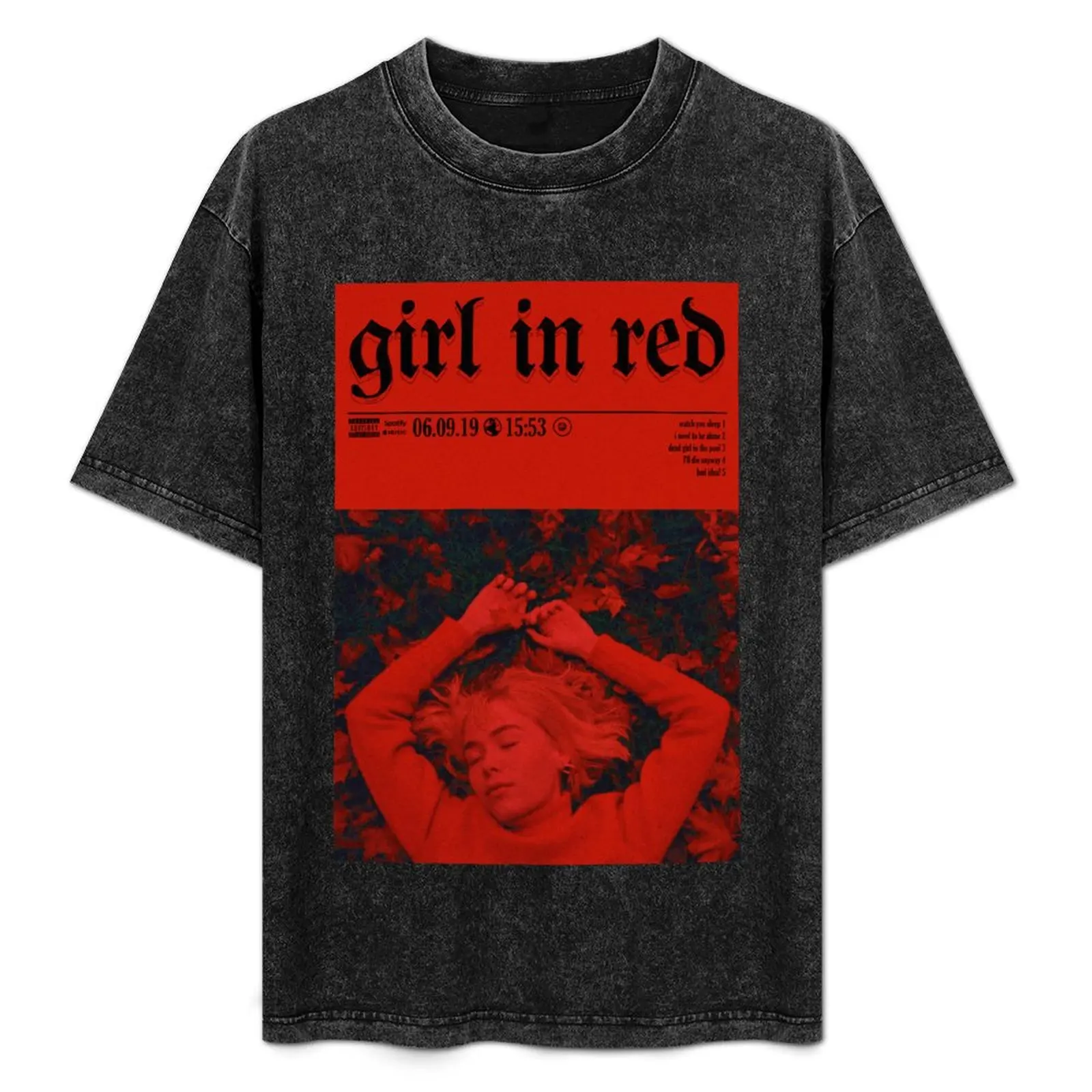 

Girl in red poster -minimal T-Shirt Street Style Casual Tee Shirt