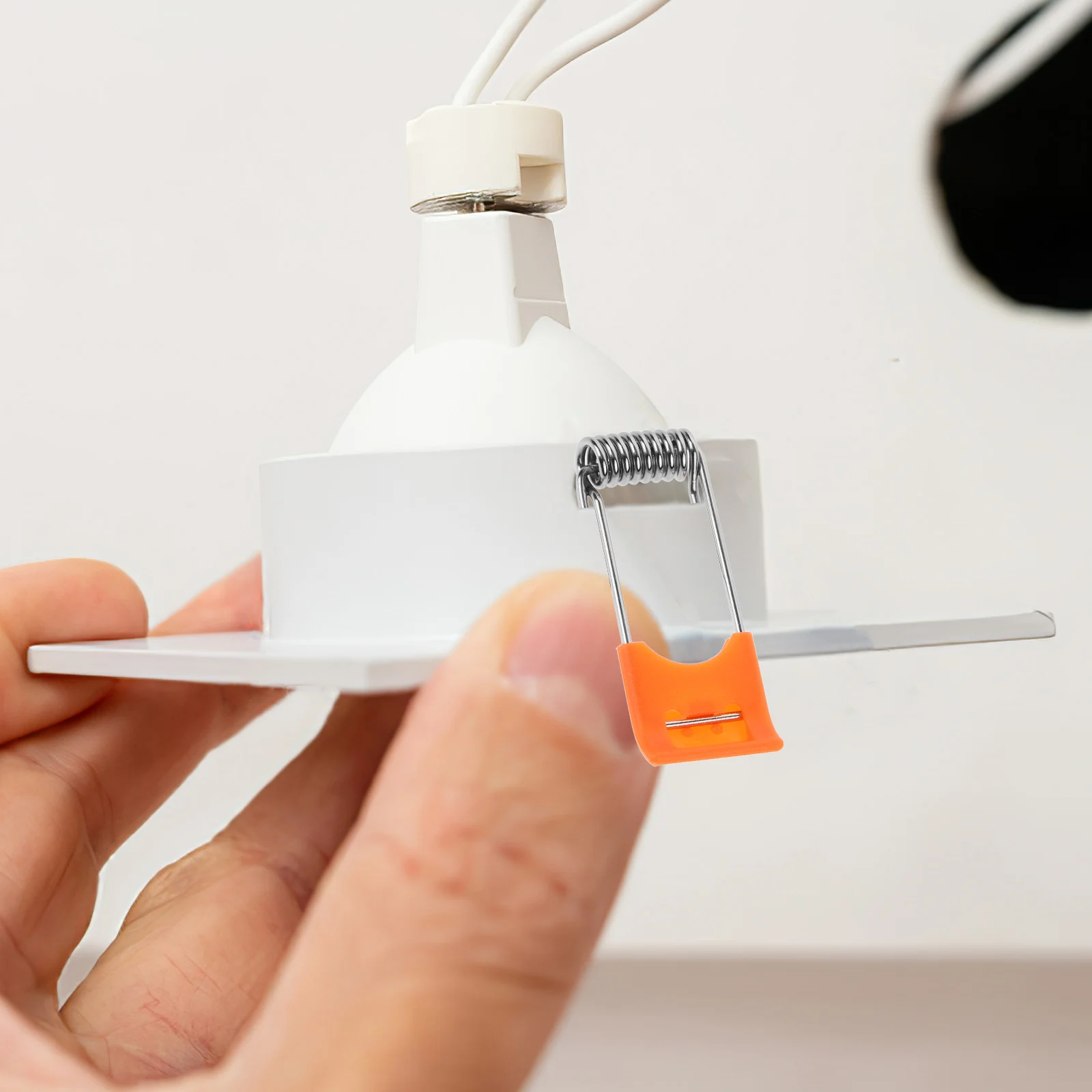 

100pcs Spring Clips for Recessed Lighting Orange Snap Downlight Retaining Clamps Lamp Securing LED Ceiling Panel Light